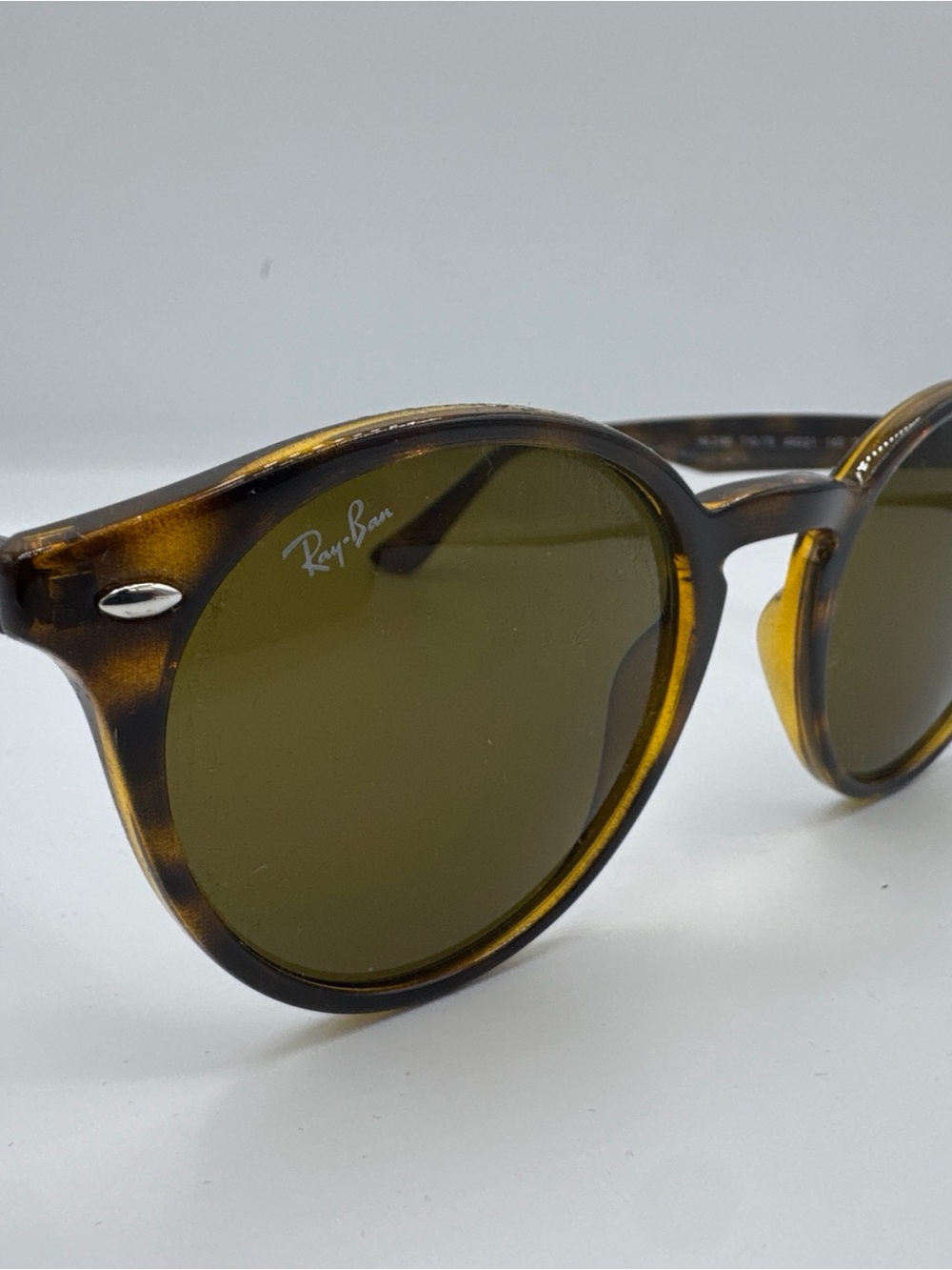 RayBan RB2180 Ref#8612 . Light Havana frame with Dark Brown lenses - Picture 2 of 5